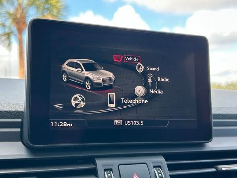 Used 2020 Audi Q5 2.0T Premium image 33