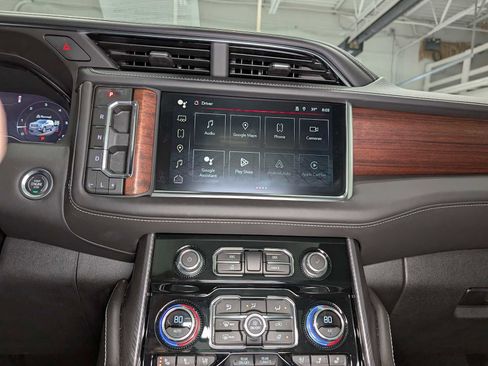 Used 2024 GMC Yukon Denali Ultimate image 43