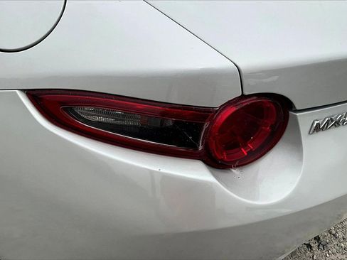 Used 2016 MAZDA MX-5 Miata Sport image 24