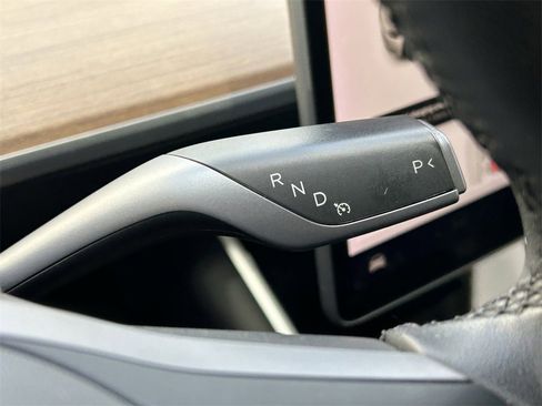 Used 2020 Tesla Model Y Long Range image 26