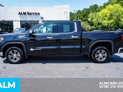 Used 2025 GMC Sierra 1500 SLT AWD/4WD image 6