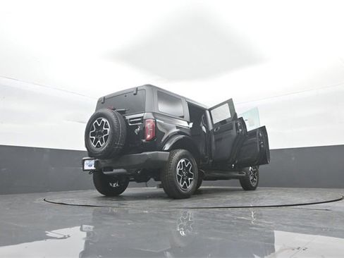 New 2026 Ford Bronco Outer Banks image 39