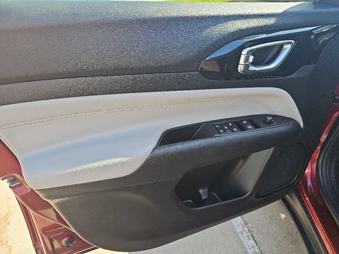 Certified 2022 Jeep Compass Limited AWD/4WD image 14