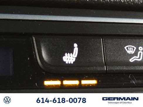 Used 2021 Volkswagen Atlas Cross Sport SE AWD/4WD image 32