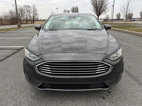 Used 2020 Ford Fusion SE image 2