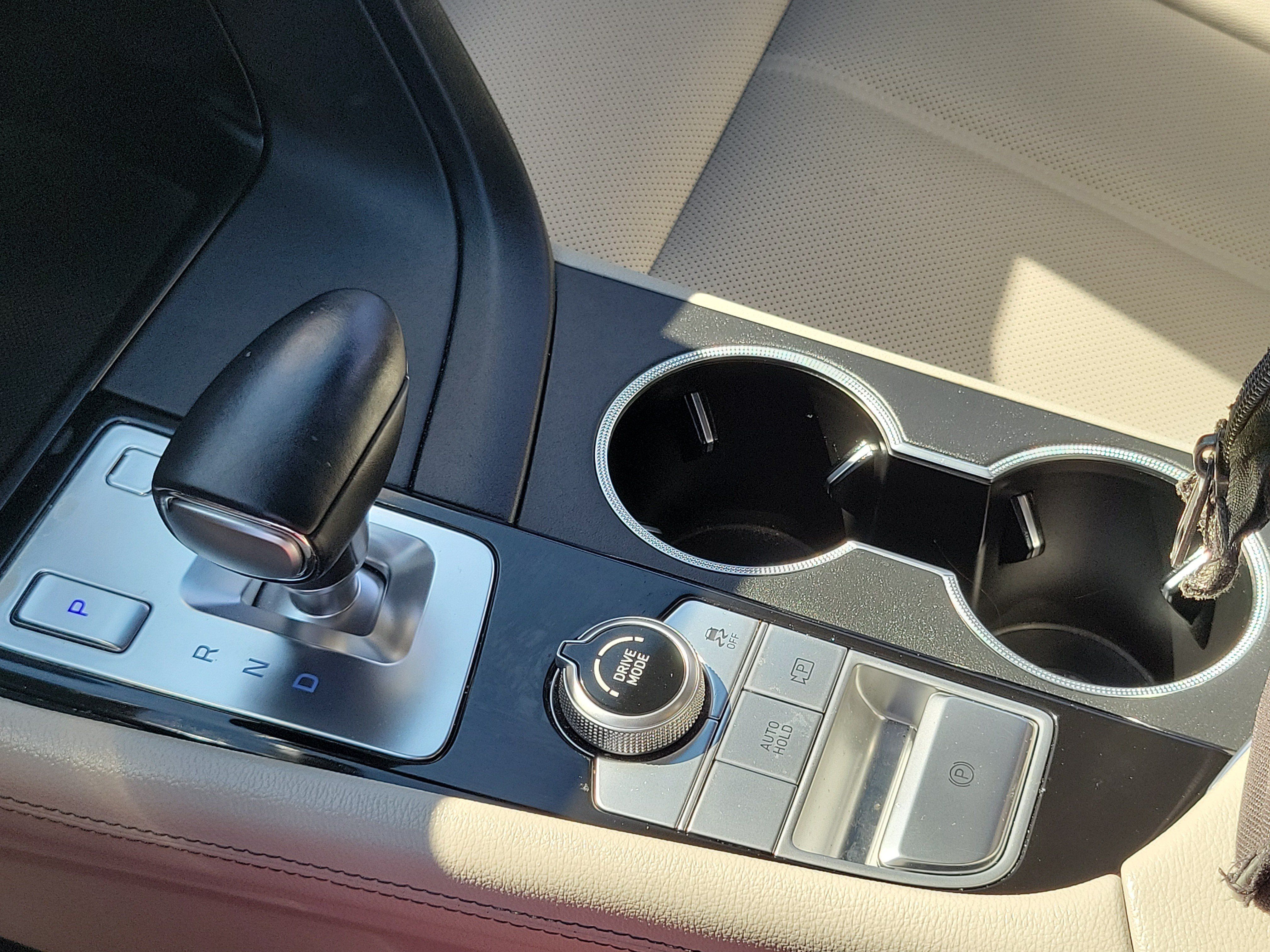 Certified 2023 Genesis G70 2.0T RWD image 15