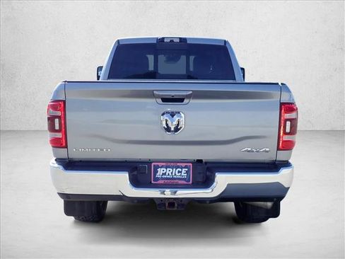 Used 2024 RAM 3500 Limited AWD/4WD image 3