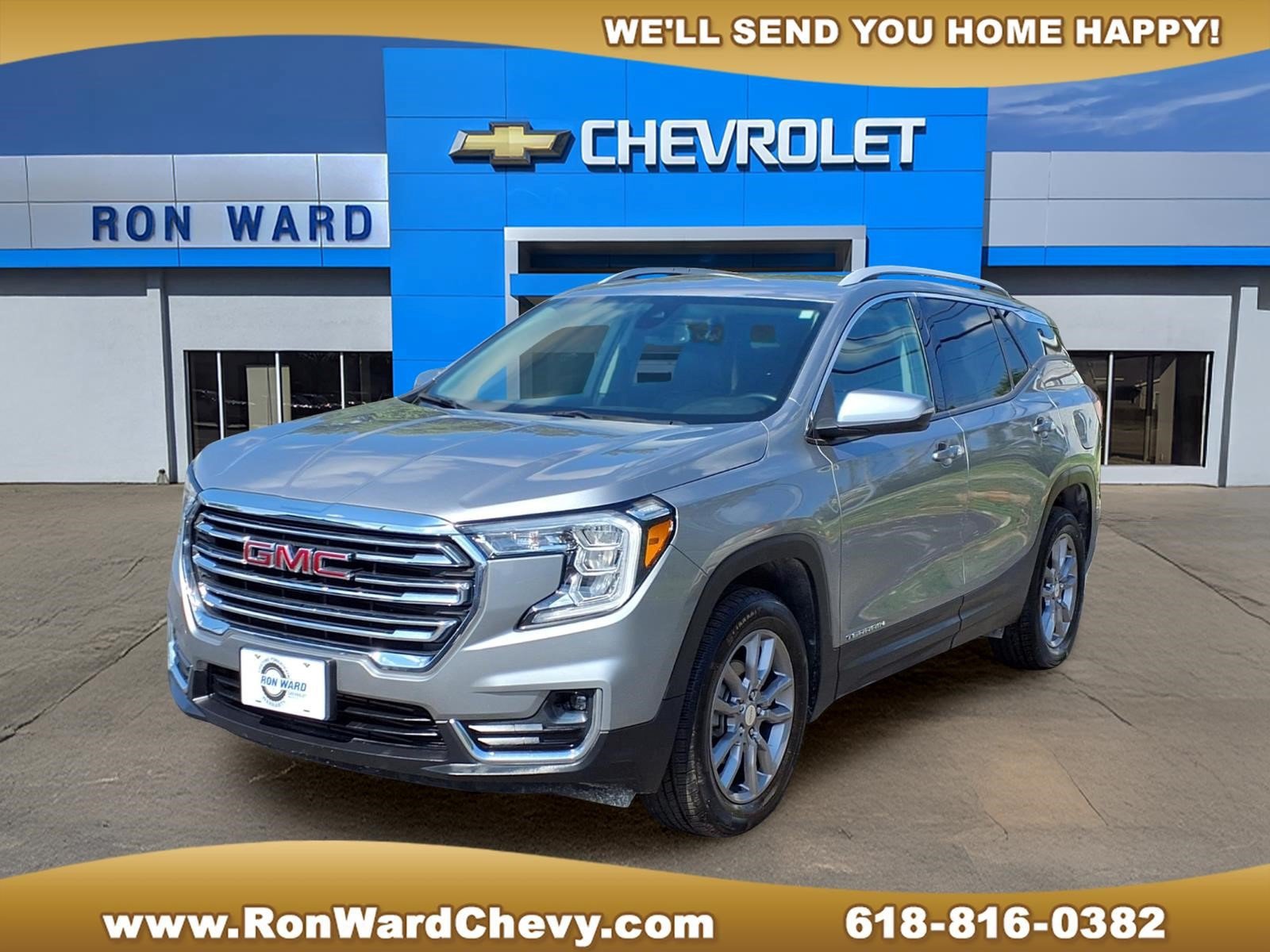 Used 2024 GMC Terrain SLT AWD/4WD image 1