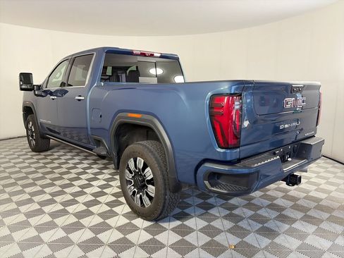 Used 2024 GMC Sierra 2500 Denali w/ Denali Reserve Package AWD/4WD image 5