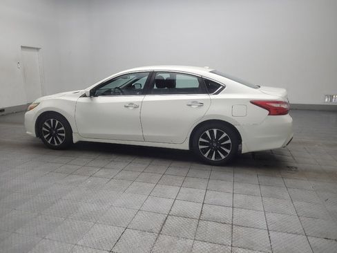 Used 2017 Nissan Altima 2.5 SV FWD image 3