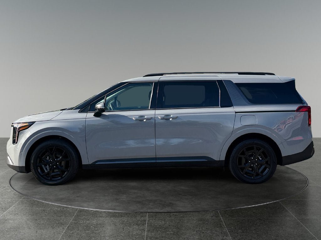 Used 2025 Kia Carnival SX w/ SX Dark Edition Package FWD image 6