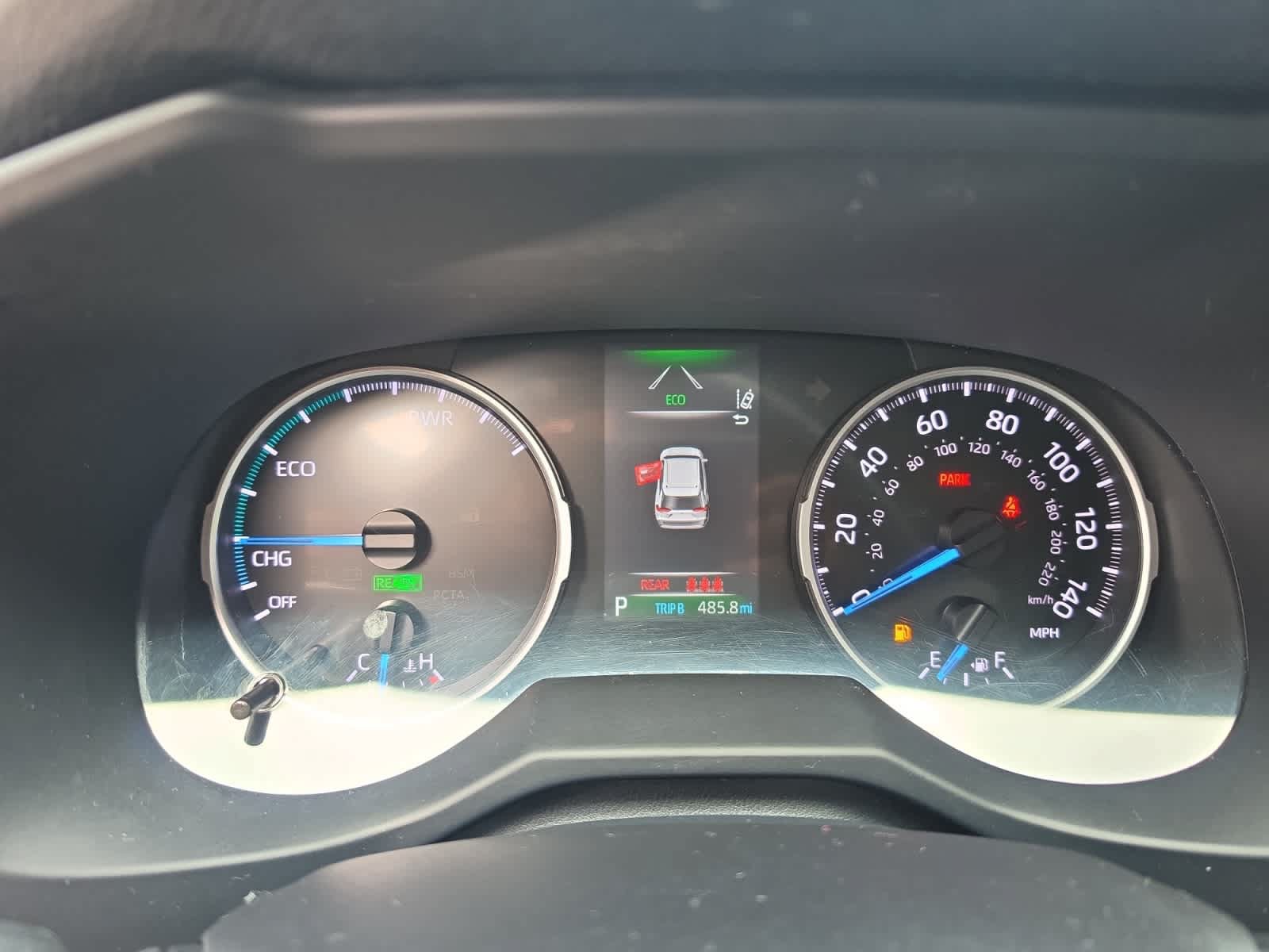 Used 2021 Toyota RAV4 LE AWD/4WD image 5
