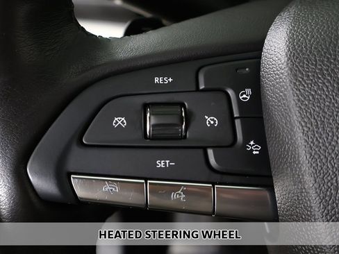 Used 2020 Cadillac XT4 Premium Luxury w/ Cold Weather Package image 8