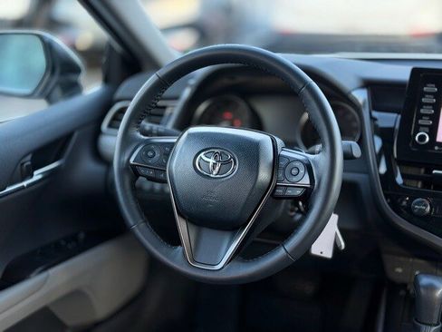 Used 2024 Toyota Camry SE w/ Cold Weather Package image 13