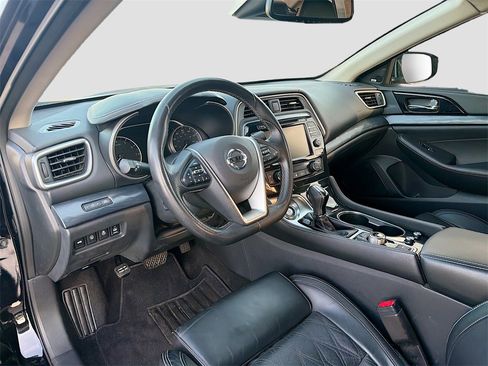 Used 2023 Nissan Maxima Platinum w/ Sport Mat Group image 9