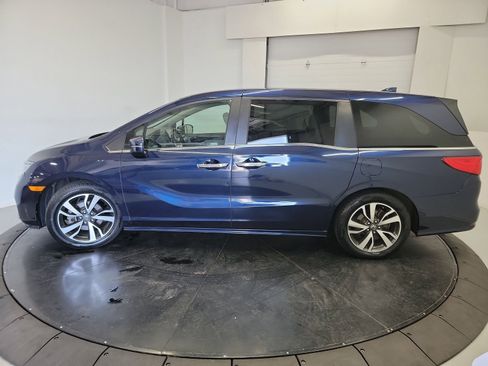 Certified 2023 Honda Odyssey Touring image 5