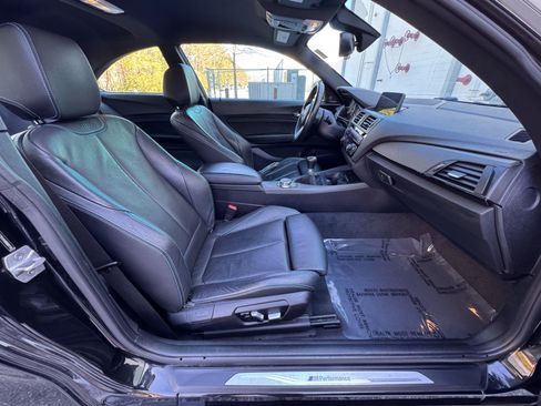 Used 2017 BMW M2 image 43