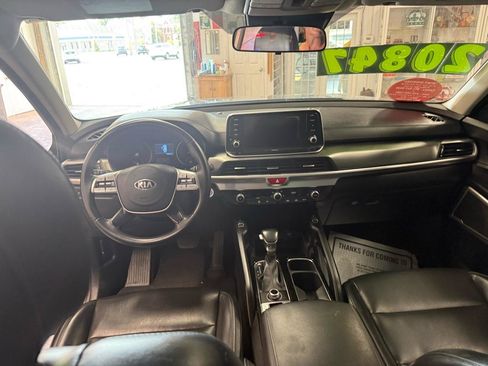 Used 2020 Kia Telluride S AWD/4WD image 12