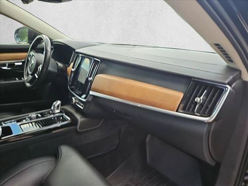 Used 2018 Volvo S90 T8 Inscription w/ Luxury Package AWD/4WD image 19