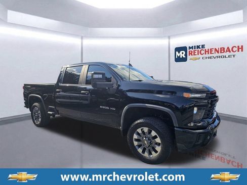 Used 2024 Chevrolet Silverado 2500 Custom w/ Custom Convenience Package RWD image 1