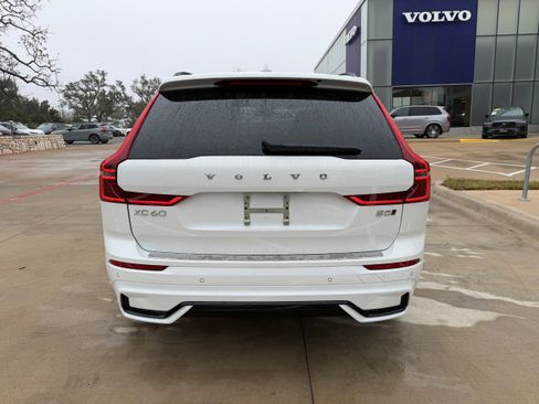 New 2026 Volvo XC60 B5 Plus w/ Protection Package Premier image 5