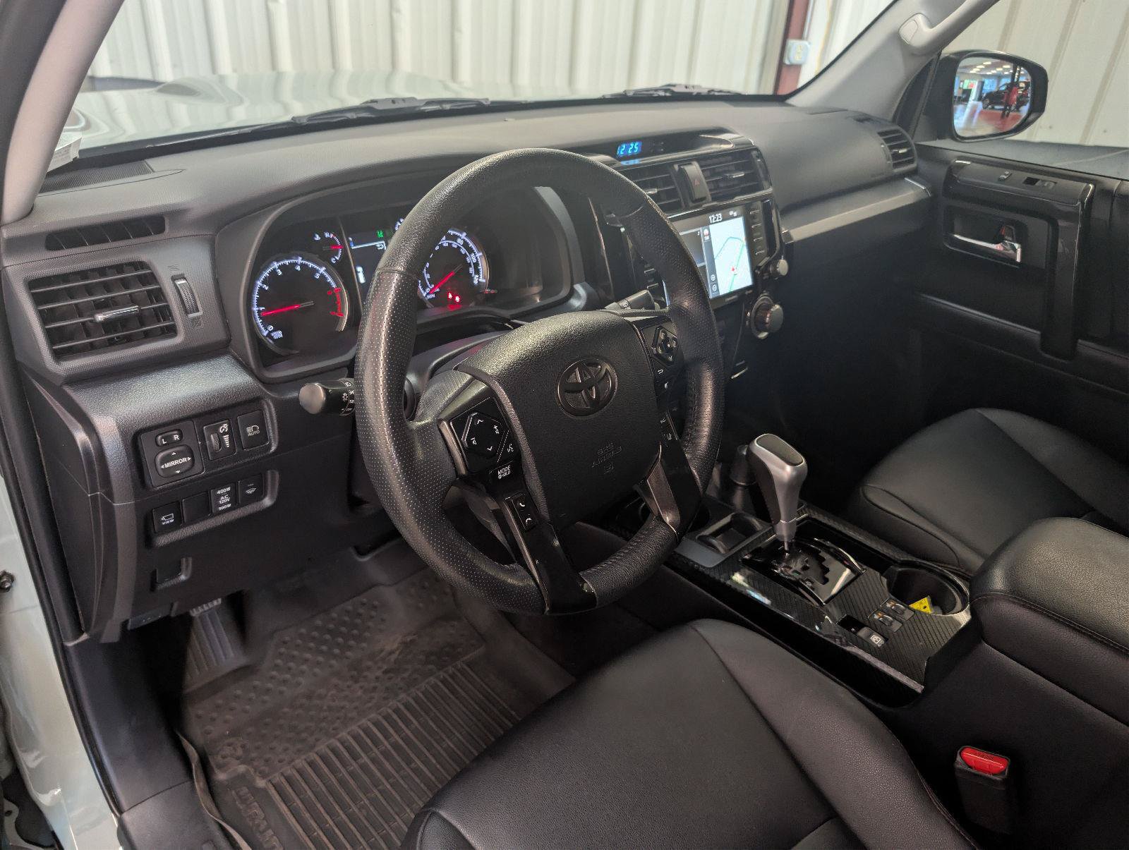 Used 2023 Toyota 4Runner TRD Off-Road Premium w/ Off Road Premium Plus Package AWD/4WD image 16