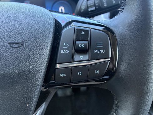 Used 2025 Ford Escape Platinum AWD/4WD image 22