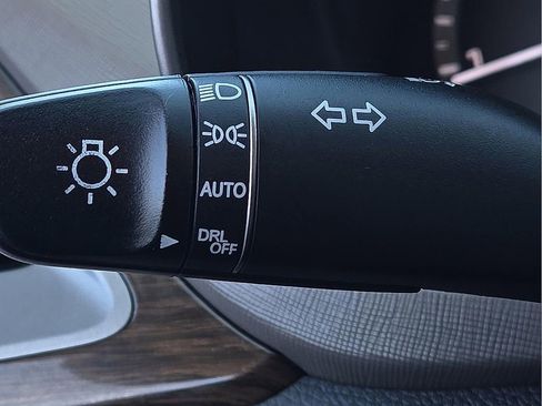 Used 2018 Hyundai Santa Fe Sport image 17