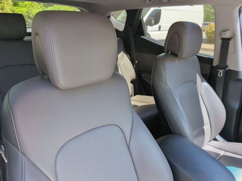 Used 2017 Hyundai Santa Fe Sport image 25