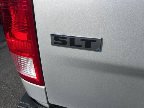 Used 2016 RAM 1500 Classic SLT AWD/4WD image 10