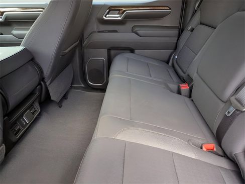 Used 2024 GMC Sierra 1500 Elevation image 15