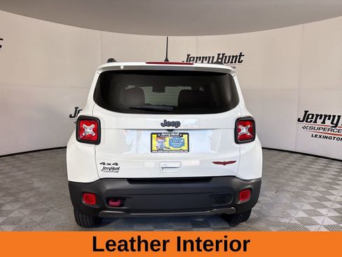 Used 2022 Jeep Renegade Trailhawk image 6