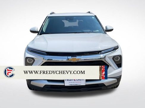 Used 2025 Chevrolet TrailBlazer LT AWD/4WD image 8