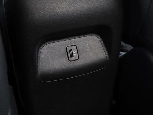 Certified 2025 Nissan Sentra SV FWD image 19