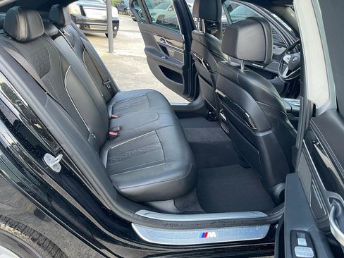 Used 2017 BMW 750i xDrive AWD/4WD image 20