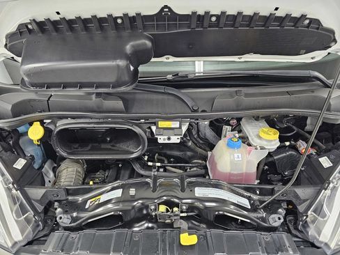 Used 2023 RAM ProMaster 2500 FWD image 11