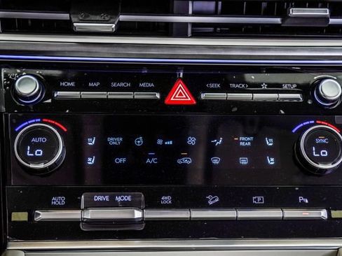 Used 2025 Hyundai Santa Fe Calligraphy AWD/4WD image 22