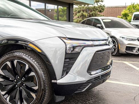 Used 2024 Chevrolet Blazer EV RS AWD/4WD image 3
