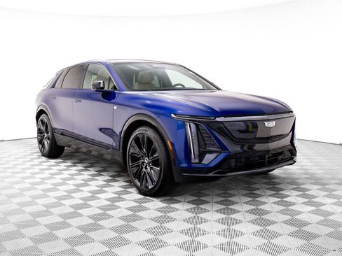 Certified 2024 Cadillac Lyriq Sport w/ Nappa Leather Package image 8