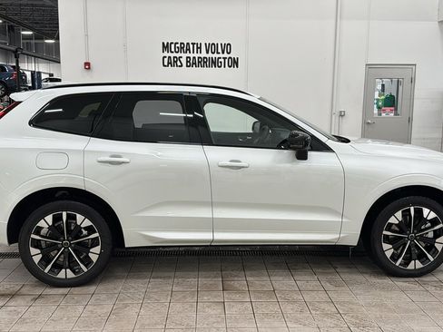 New 2026 Volvo XC60 T8 Plus w/ Protection Package Premier image 4