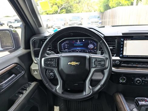 Used 2023 Chevrolet Silverado 1500 LT RWD image 16