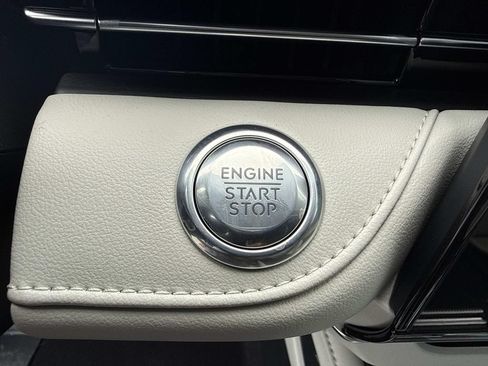 New 2026 Lincoln Nautilus Reserve AWD/4WD image 33