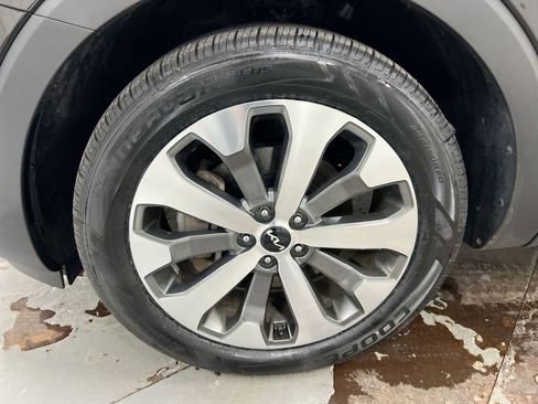 Used 2022 Kia Telluride EX w/ EX Premium Package AWD/4WD image 28