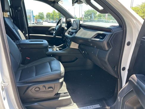 Used 2023 Chevrolet Tahoe LT w/ Luxury Package AWD/4WD image 11