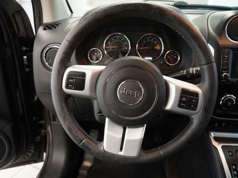 Used 2017 Jeep Compass High Altitude AWD/4WD image 13