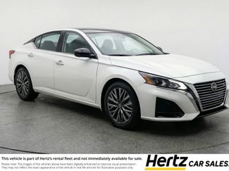 Used 2025 Nissan Altima 2.5 SV video 1
