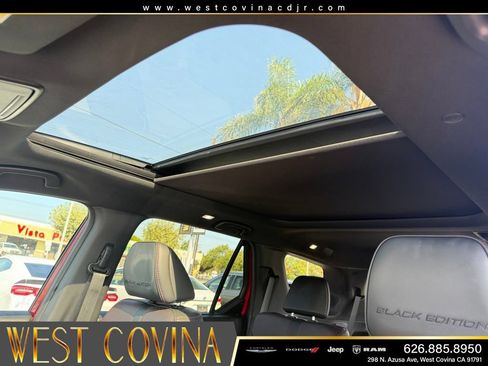 Used 2025 Honda Pilot Black Edition image 19