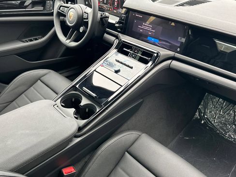 New 2026 Porsche Panamera RWD image 17