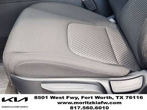 New 2026 Kia Sportage LX FWD image 17