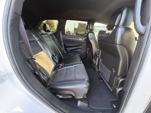 Used 2021 Jeep Grand Cherokee Laredo X AWD/4WD image 27